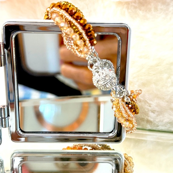 Vintage Style Magnetic Clasp Glass Bracelet - Bohemian Style. - Picture 3 of 12